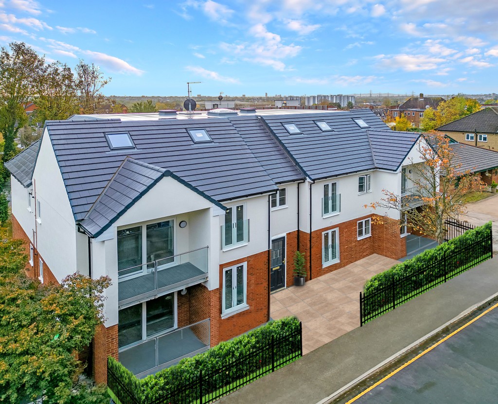 Photo-10-11-2023-03-51-06-1-scaled